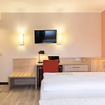 Garner North By Ihg Отель 3*