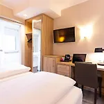 Garner North By Ihg Отель 3*