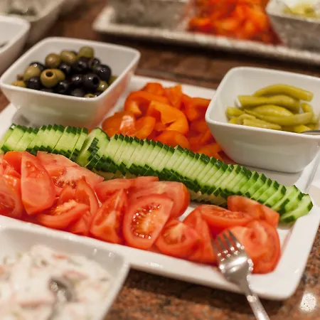 Garner North By Ihg Otel 3*