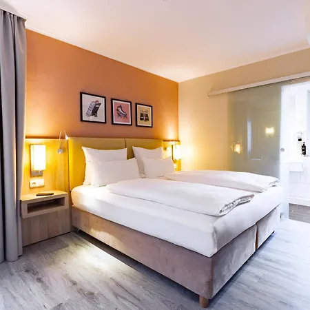 Garner North By Ihg מלון 3*