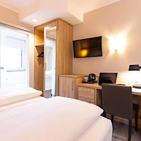 Garner North By Ihg מלון 3*