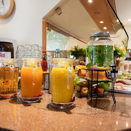 Garner North By Ihg 3*