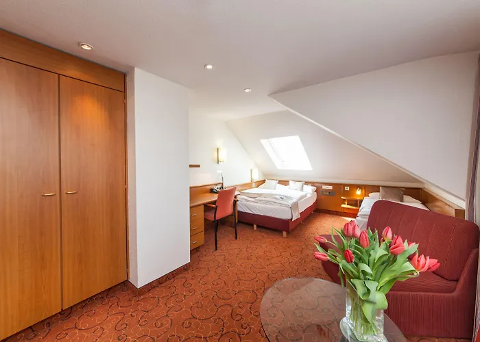 Отель Garner North By Ihg