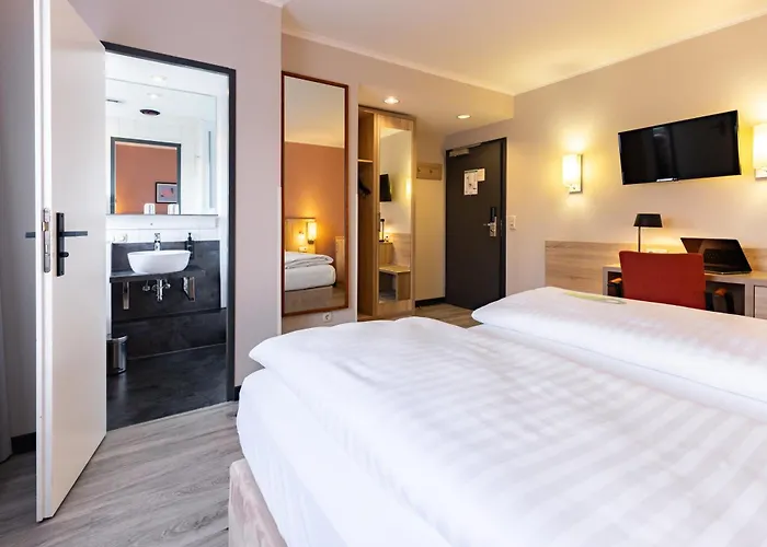 Garner North By Ihg Отель 3*