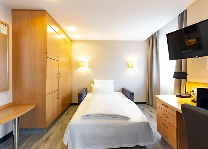 Отель Garner North By Ihg