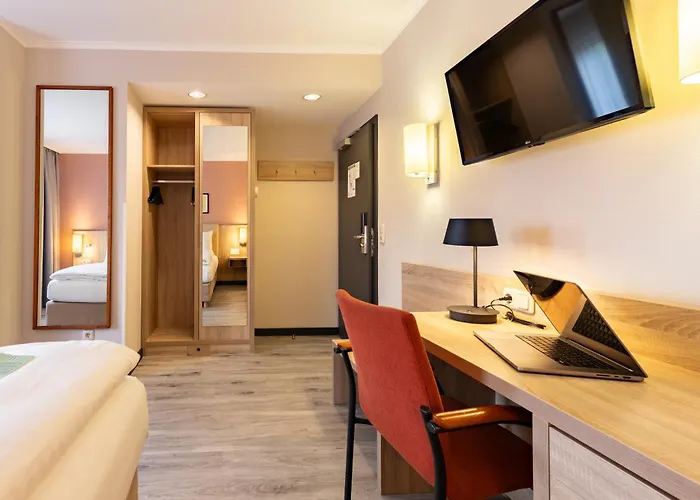 Garner North By Ihg 3*